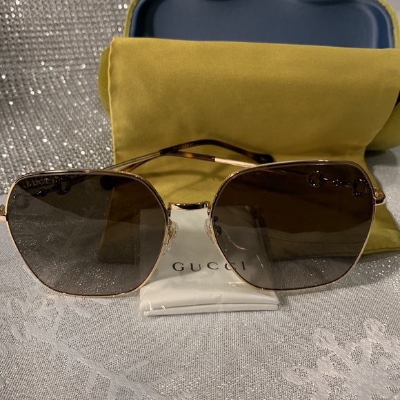 Gucci Sunglasses GG0882SA Gold 002 - Picture 3 of 9